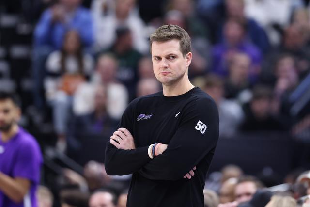 官宣：莫里斯一年合同回纽约 上赛季场均仅6分