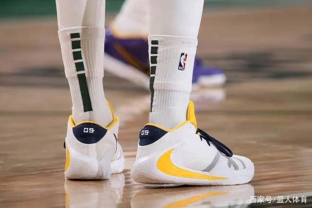 日本球员英超联赛射手榜 三笘薰15球反超冈崎慎司